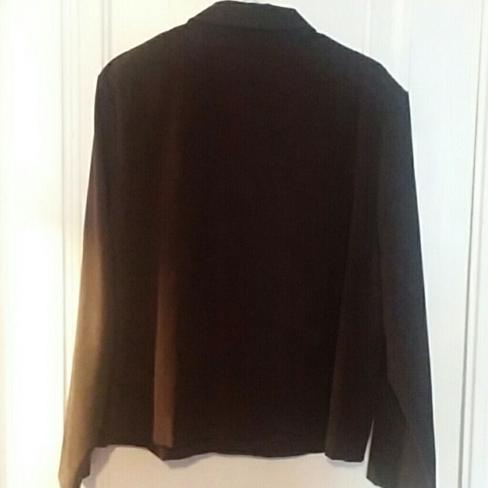 Button Down Women's Top - Picture 3 of 4